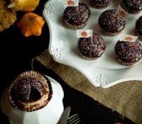 Thumbnail image for {Happy Halloween} Vegan Whole-Wheat Moist Chocolate Cupcake w/ Ganache