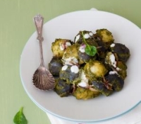 Thumbnail image for Baby potatoes with spiced spinach {saag aloo}