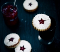 Thumbnail image for Raspberry Linzer Cookies