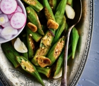 Thumbnail image for Garlicky Spiced Okra {Lehsuni Bhindi}